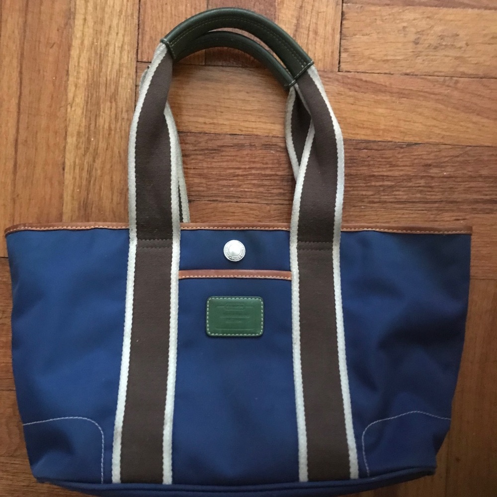 Coach medium canvas tote